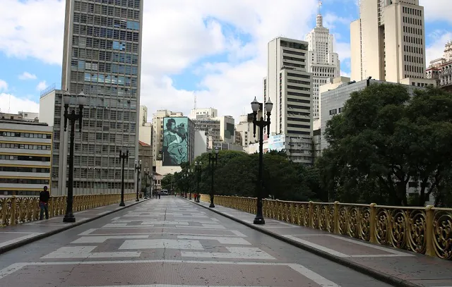 Viaduto Santa Ifigênia durante a quarentena.