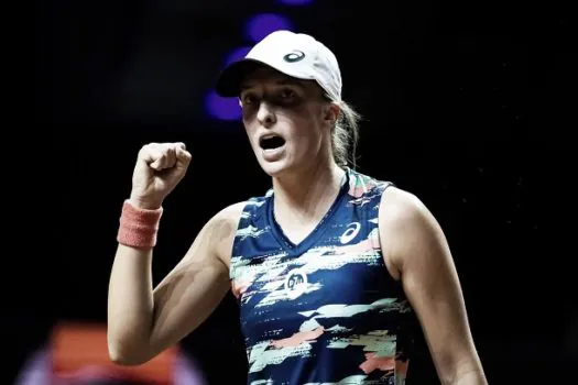 Swiatek confirma favoritismo contra Samsonova e conquista WTA 1000 de Pequim, seu 16º título