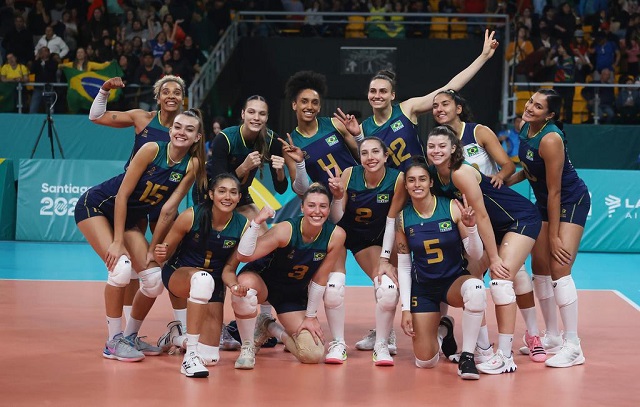 Seleção feminina de vôlei começa bem e vence Cuba na estreia nos