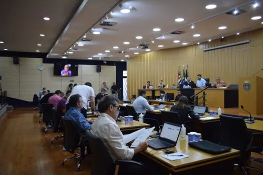 Câmara aprova redução de carga horária de profissionais da Educação de São Caetano