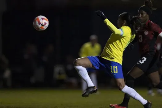 Seleção feminina perde para Canadá em segundo amistoso pós-Copa