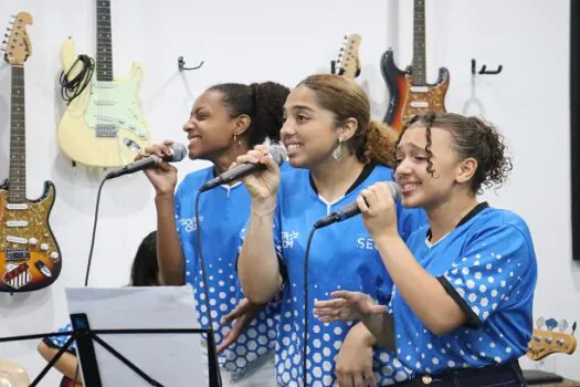 Teatro Conchita de Moraes recebe banda de alunos do Instituto SECI