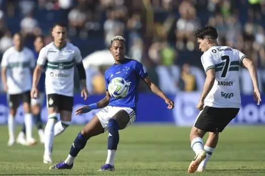 Coritiba e Cruzeiro jogarão sem torcida até o fim do Brasileiro