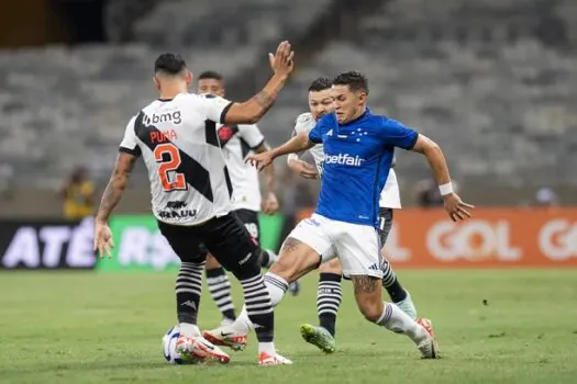 Cruzeiro e Vasco empatam no Mineirão vazio e continuam sob risco de queda no Brasileirão