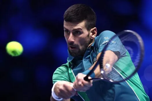 Djokovic confirma favoritismo, vence Sinner e conquista o 7º título do ATP Finals