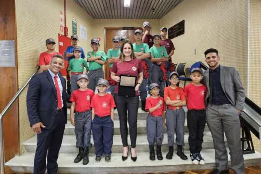 Dra. Ana Veterinária é a nova embaixadora do Projeto Bombeiro Mirim