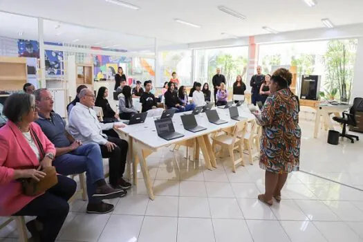 Espaço Maker abre para vivência de alunos antes da inauguração