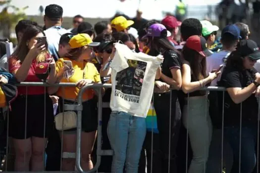 Interlagos tem filas, torcida por Hamilton e princípio de incêndio na sala de imprensa