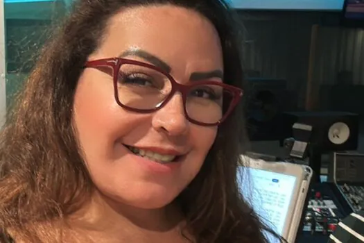 Gina Garcia entra em estúdio para produzir o mais novo projeto: Samba!