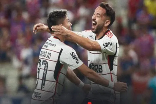 Flamengo bate Fortaleza e fica a 6 pontos da liderança do Brasileirão