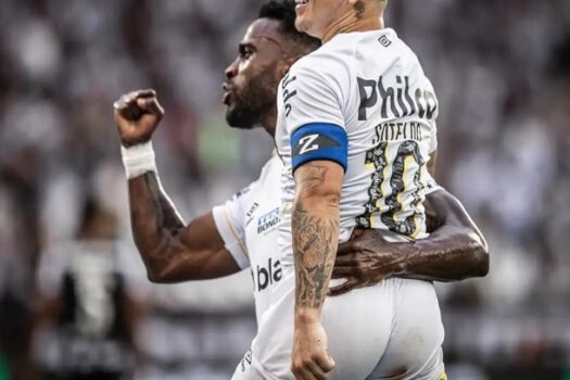 Santos arranca empate com Botafogo, que chega a oito jogos sem vencer