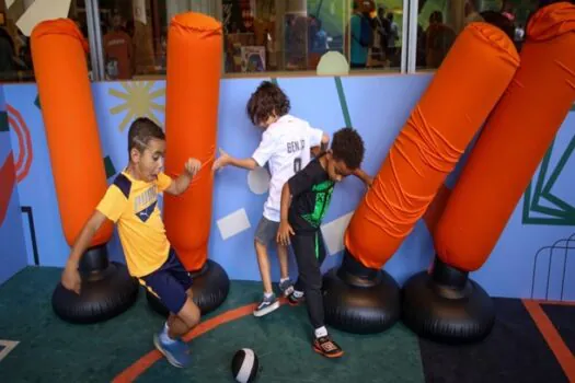 Cinco motivos para visitar a exposição Futebol de Brinquedo no Museu do Futebol, em São Paulo