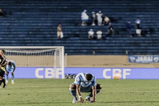 Londrina é goleado pelo Vila Nova-GO e acaba rebaixado para a Série C