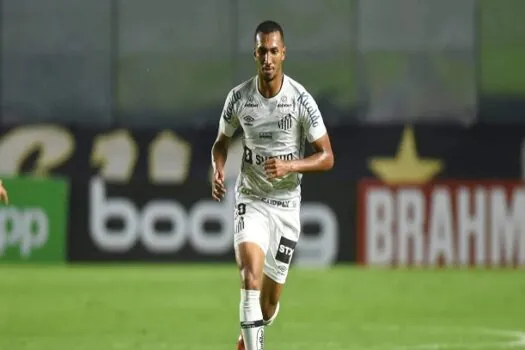 Santos não terá Lucas Braga e deve repetir esquema para jogo com o Cuiabá na Vila