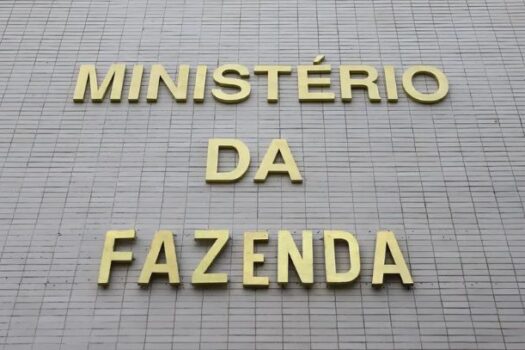 Governo prevê economia de R$ 29,4 bi com cortes no Orçamento