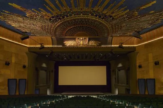 Netflix abre cinema próprio em sala histórica de Los Angeles após obra milionária