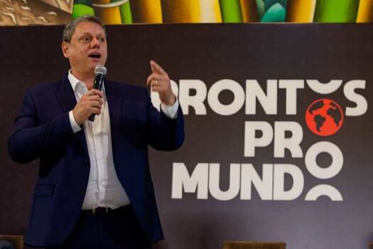 Governo de SP promulga lei que cria o programa Prontos pro Mundo