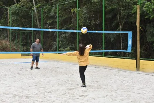 Semasa entrega quadras poliesportivas de areia e área de convivência no Parque do Pedroso