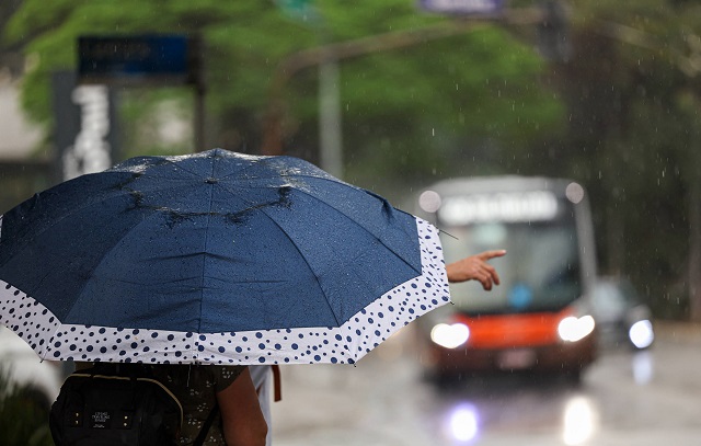 Céu permanece nublado e pode garoar em São Paulo – Metro World News Brasil