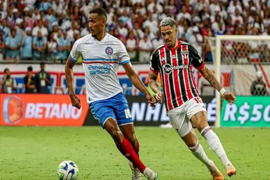 São Paulo bate Bahia, ganha primeira fora e deixa time de Rogério Ceni na zona de rebaixamento