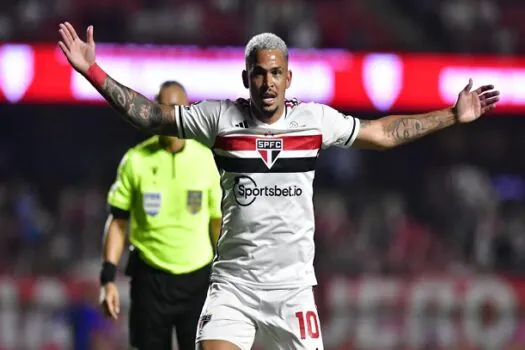 São Paulo bate o Cruzeiro no Morumbi e se aproxima de número mágico para fugir do rebaixamento