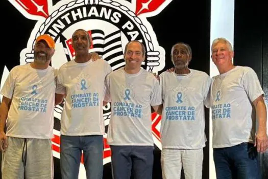 Projeto “Cabem Mais Vidas” realiza ação de prevenção de câncer de próstata com ídolos do Corinthians 