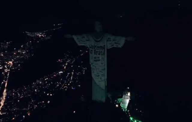 taylor-swift-cristo