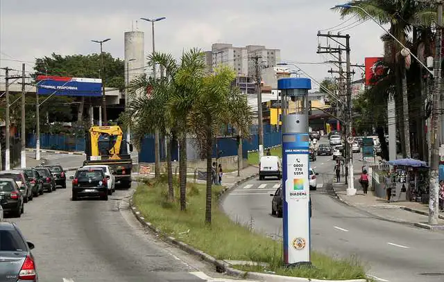 totem-seguranca-diadema