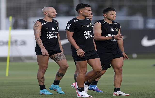 Corinthians se reapresenta e treina sem Cássio, Veríssimo, Giuliano e Renato Augusto