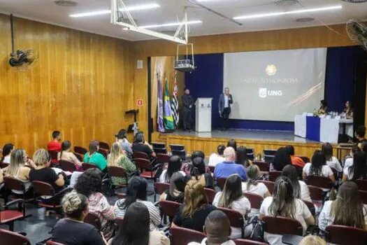 Profissionais de Enfermagem são homenageados em sessão solene na UNG