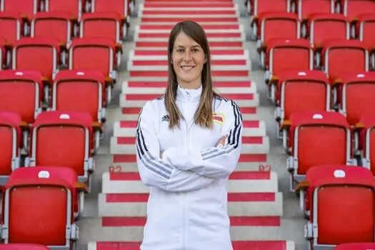 Union Berlin demite treinador e forma comissão com 1ª auxiliar mulher da história do Alemão