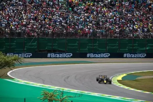 Sem sustos, Verstappen vence corrida sprint do GP de São Paulo de F-1