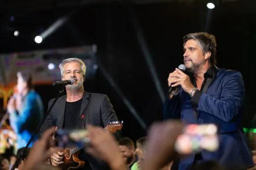 Victor & Leo rebatem fake news sobre fim da dupla e ampliam turnê para 120 shows