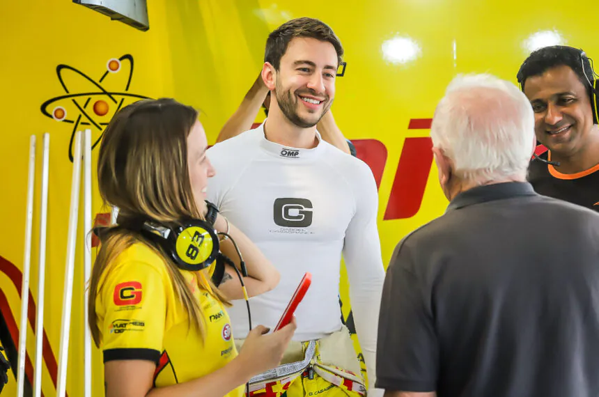 Gabriel Casagrande é o favorito ao título da Stock Car e larga em terceiro neste domingo