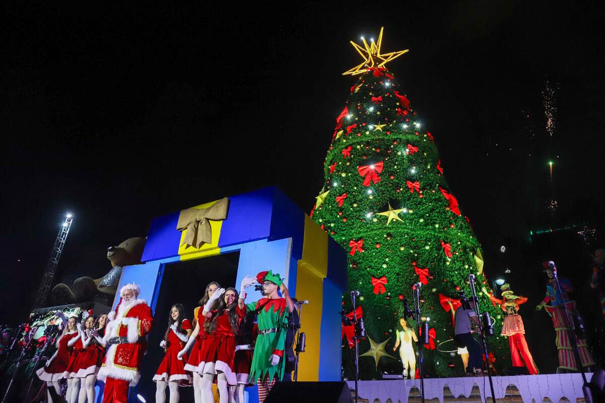 Natal Solidário de Santo André começa com chegada do Papai Noel e festa no Paço Municipal