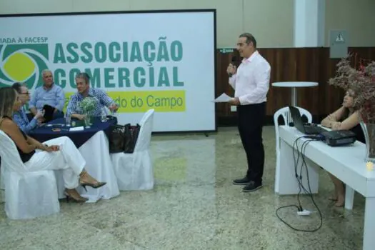 Jantar de Negócios na ACISBEC traz novidades e celebra fim do ano