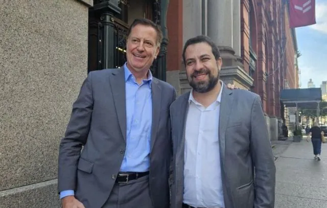 bill-de-blasio-e-boulos