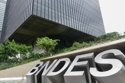 BNDES assina contrato com Minas para modelar concessão de até 2.400 km de rodovias