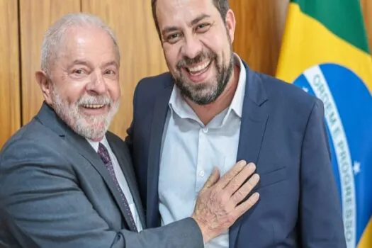 Para presidente do PT em SP, Boulos tem a cara de Lula e da sigla