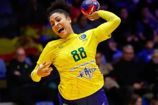 Brasil derrota a República Checa, mas é eliminado no Mundial de handebol feminino