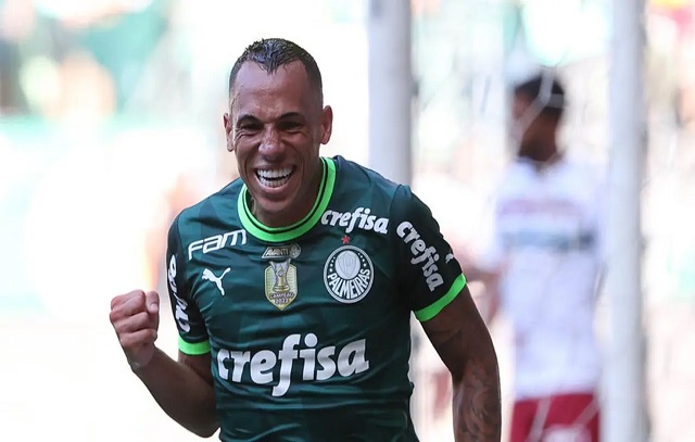 Palmeiras bate o Fluminense e fica muito perto do título brasileiro na última rodada