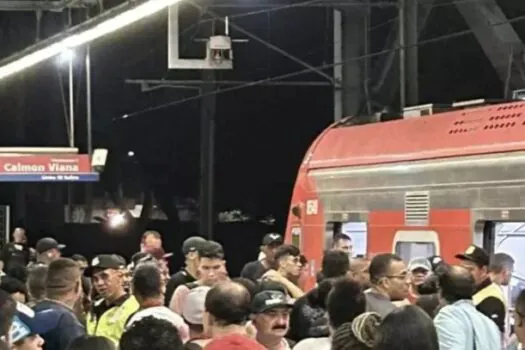 Briga termina com passageiro atropelado por trem da CPTM em São Paulo