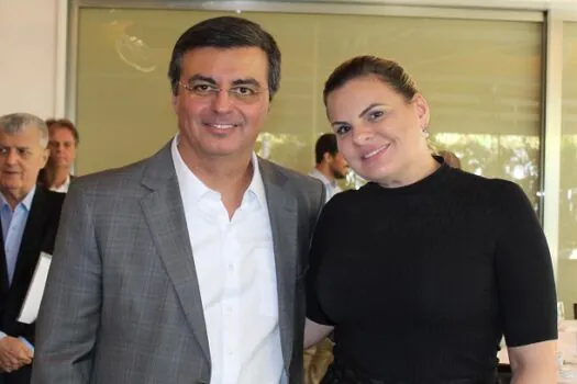 Presidente do Ciesp, Rafael Cervone, convida deputada Carla Morando para reunião na Fiesp