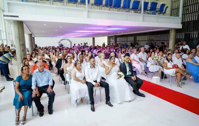 Casamento Comunitário oficializa a união de 27 casais em São Caetano