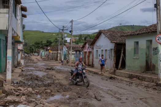 Bahia registra temporal, ventos fortes e queda de energia