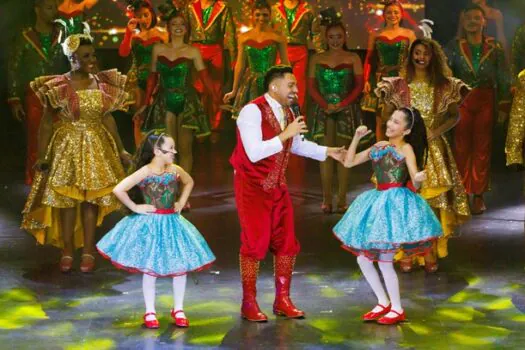 Sucesso em SP, Especial de Natal do Circo do Tirú emociona público com filhas de Tirullipa