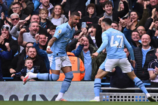 City vence mais uma e fecha ano próximo da liderança na Premier League