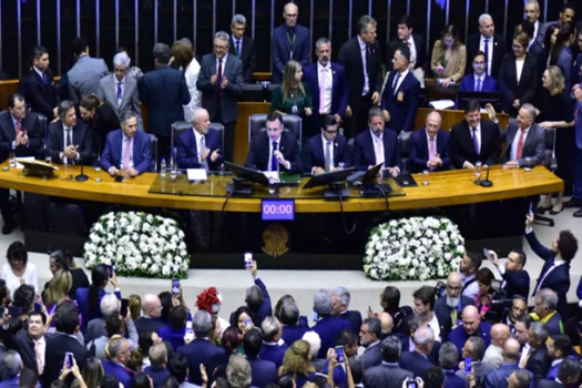 Congresso promulga reforma tributária após mais de três décadas de discussão