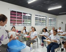 2 Mil Estudantes Da Rede Municipal Disputam A Final Do 27º Campeonato De  Xadrez - REDE TVS - Associação De Rede De Televisão Social