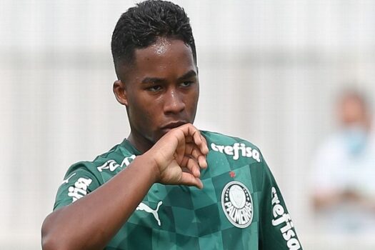 Endrick volta da seleção olímpica e pode estrear pelo Palmeiras em 2024